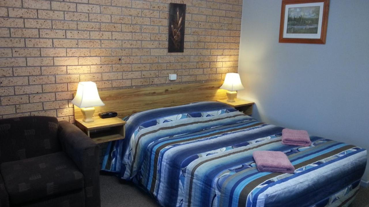 Three Ways Motel Gilgandra Δωμάτιο φωτογραφία