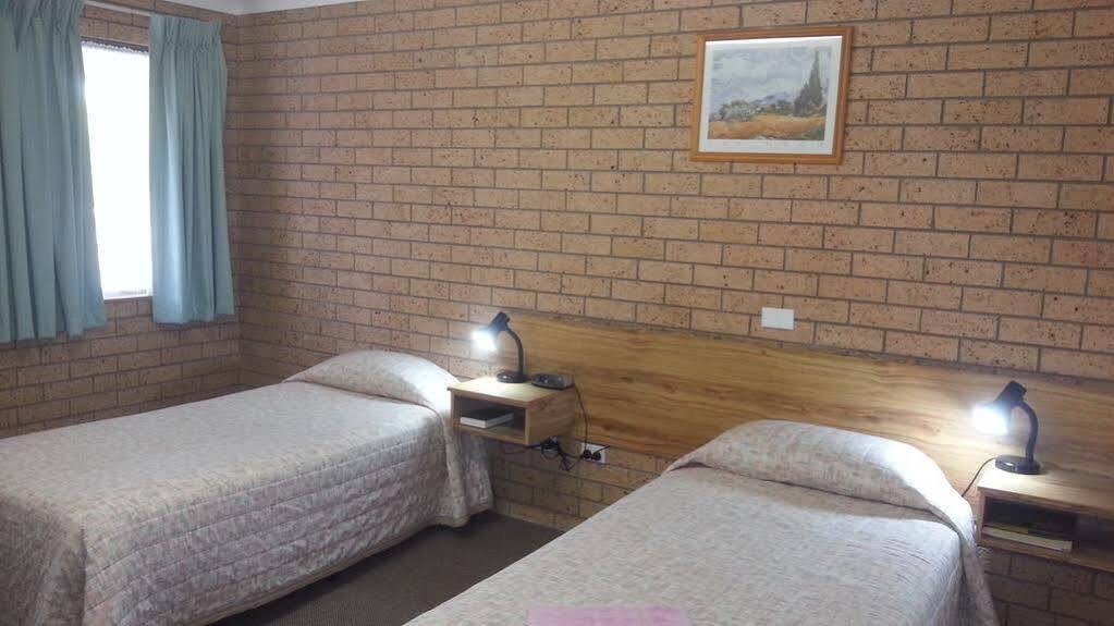 Three Ways Motel Gilgandra Εξωτερικό φωτογραφία